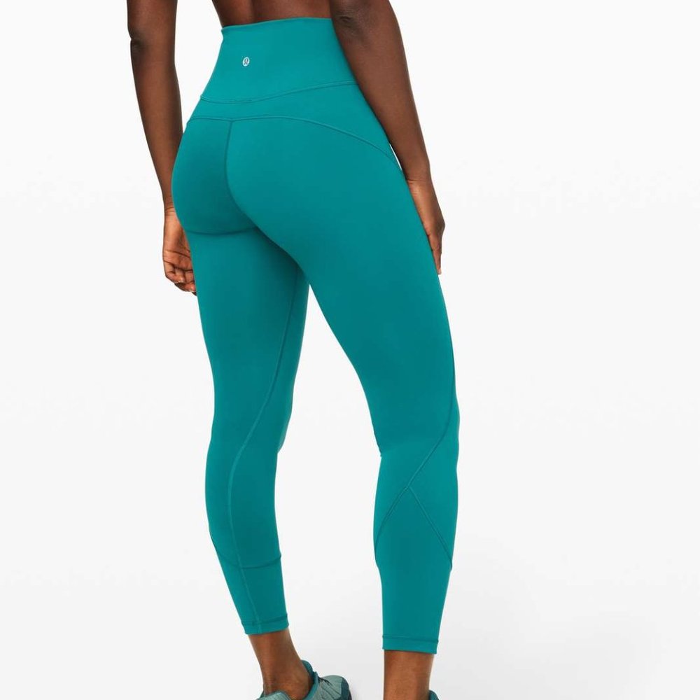 Lululemon In Movement Tight 25" (Laguna, Size 4)